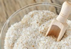 Ano ang mga benepisyo ng oat bran fiber?