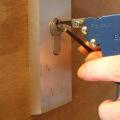 Aling lock ang pipiliin para sa front door: alin ang mas mahusay Reliability rating ng door lock